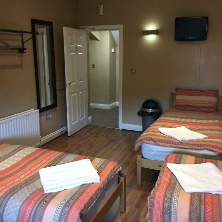 Anfield Accommodation Part Of The Twelfth Man Public House Liverpool Exteriér fotografie