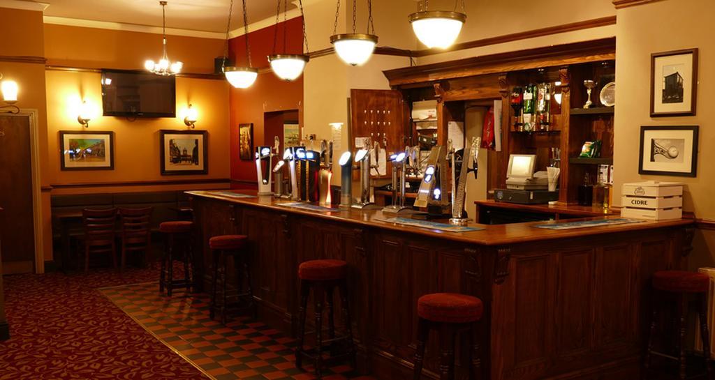 Anfield Accommodation Part Of The Twelfth Man Public House Liverpool Exteriér fotografie