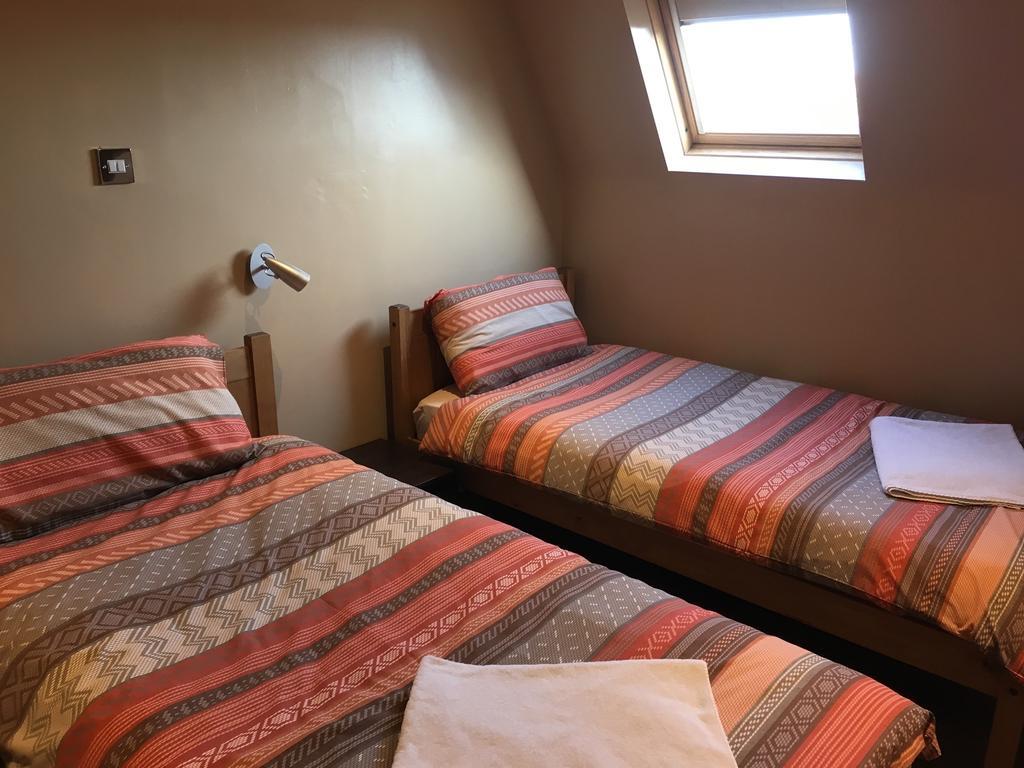 Anfield Accommodation Part Of The Twelfth Man Public House Liverpool Exteriér fotografie