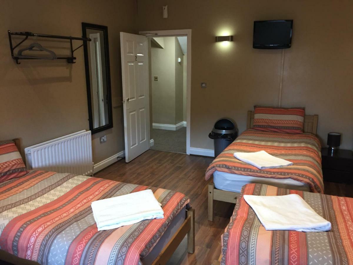 Anfield Accommodation Part Of The Twelfth Man Public House Liverpool Exteriér fotografie